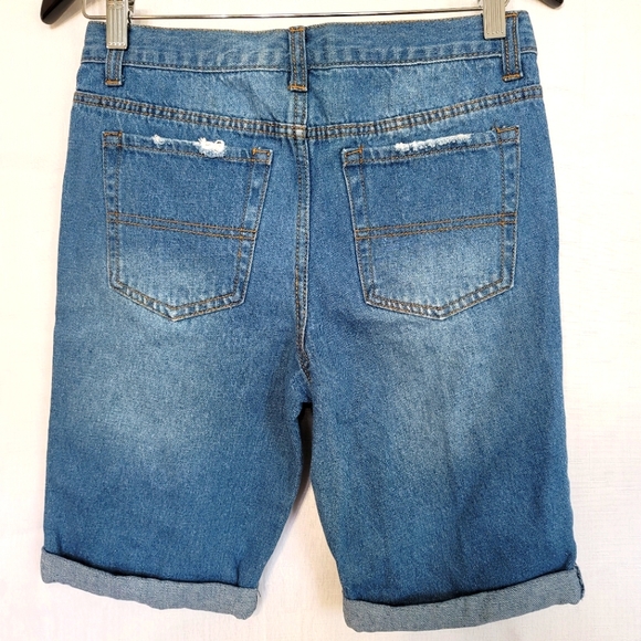 Epic Threads Distressed Bermuda Shorts W/ Skull Medium M - Picture 2 of 3